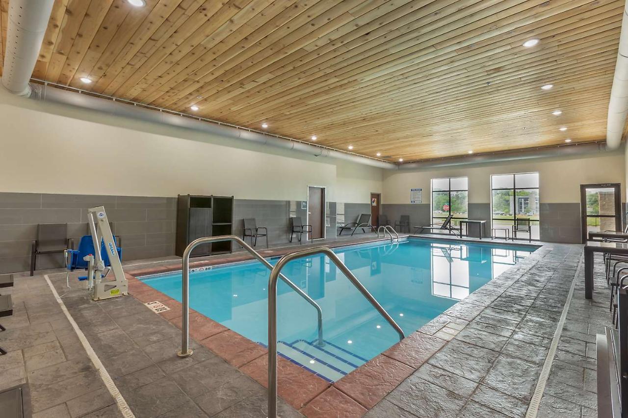 La Quinta Inn & Suites By Wyndham Coralville Iowa City Екстер'єр фото