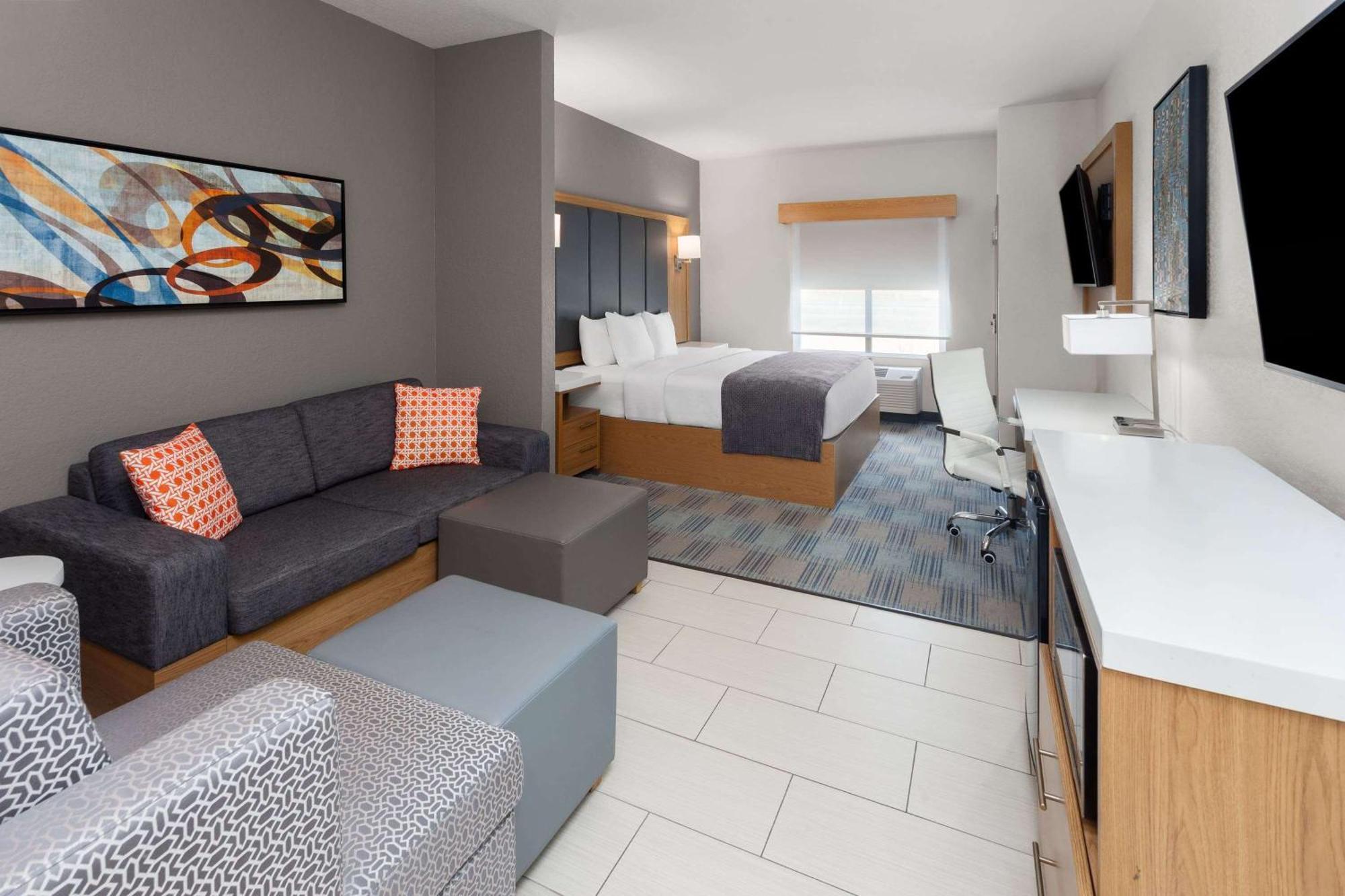 La Quinta Inn & Suites By Wyndham Coralville Iowa City Екстер'єр фото
